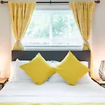 Cute Apt Near The Airport-3B